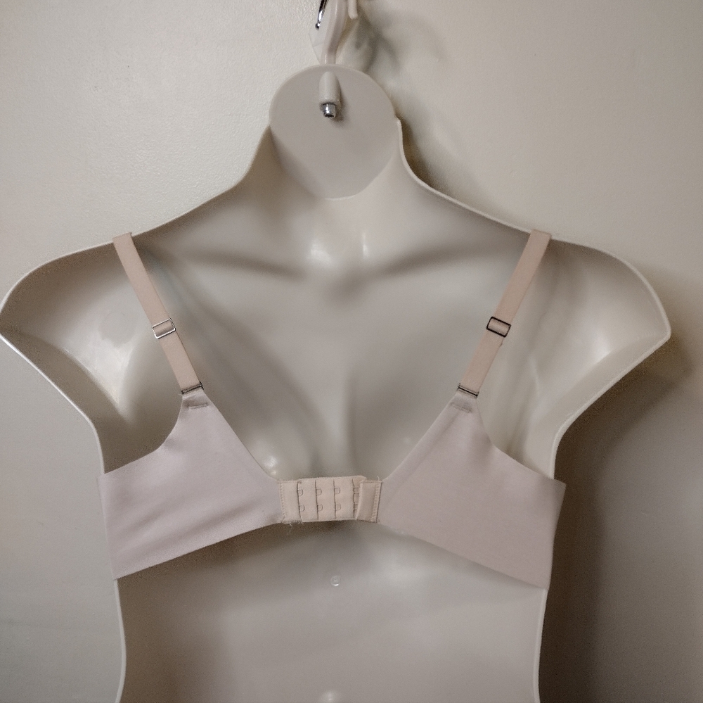 SPANX Sheerflex Fit To You Nude Bra With Light-As-Air Support - Picture 5 of 10